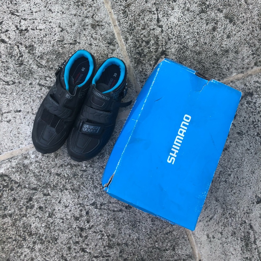 Never worn Shimano cycling shoes